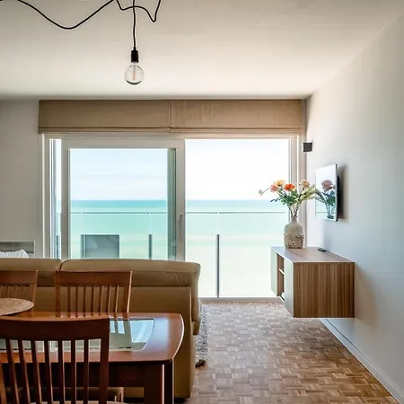 Sea Soon - Met Toplocatie Op De Zeedijk Met 2 Slaapkamers