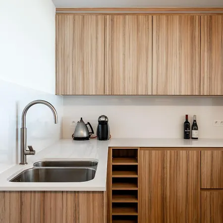 Sea Soon - Met Toplocatie Op De Zeedijk Met 2 Slaapkamers Appartement Middelkerke